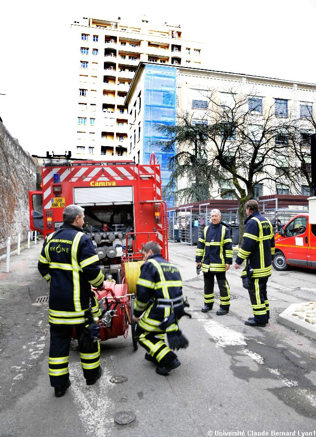 Photothèque Lyon 1 - Exercice pompiers Rockefeller