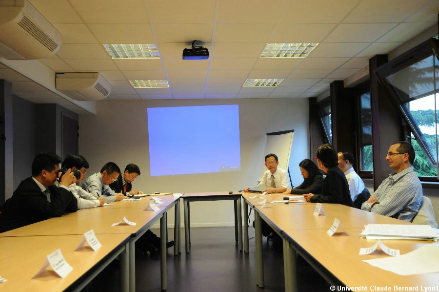 Photothèque Lyon 1 - Signature convention Chine (Wuhan) 