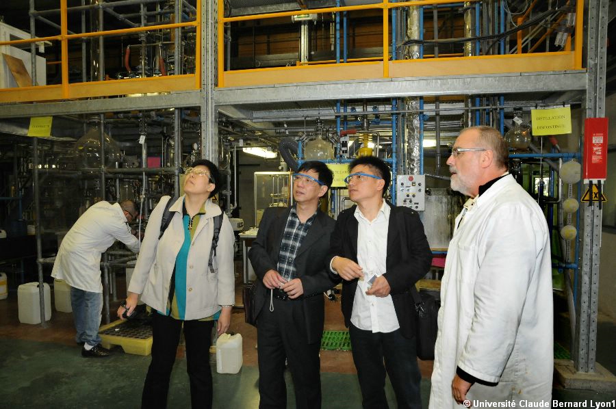 Photothèque Lyon 1 - Visite plateforme chimie par l’ECUST de Shanghai  