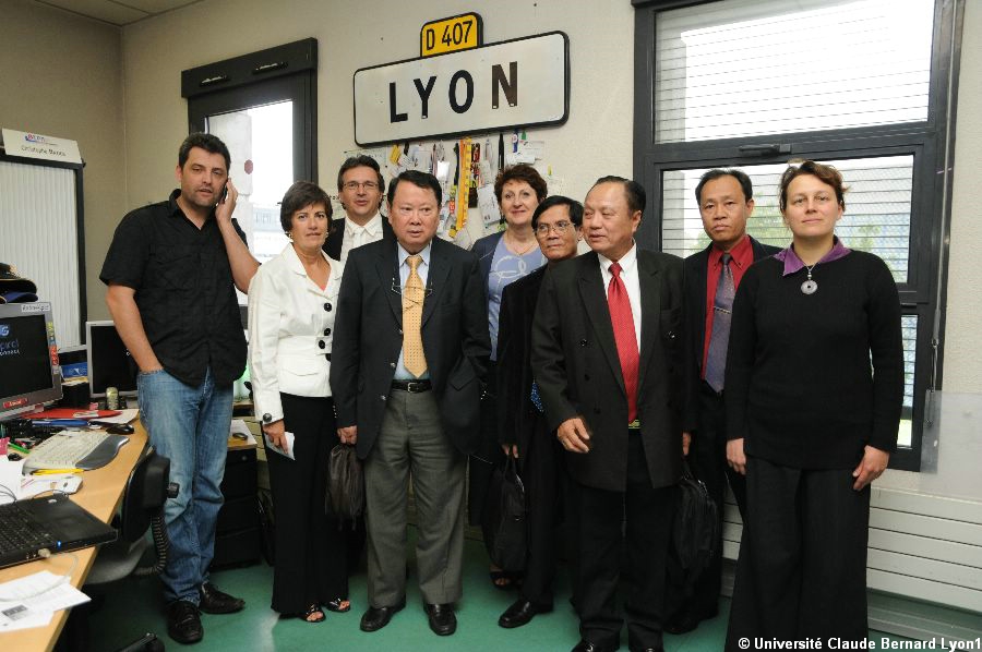 Photothèque Lyon 1 - Visite délégation Laos ICAP   