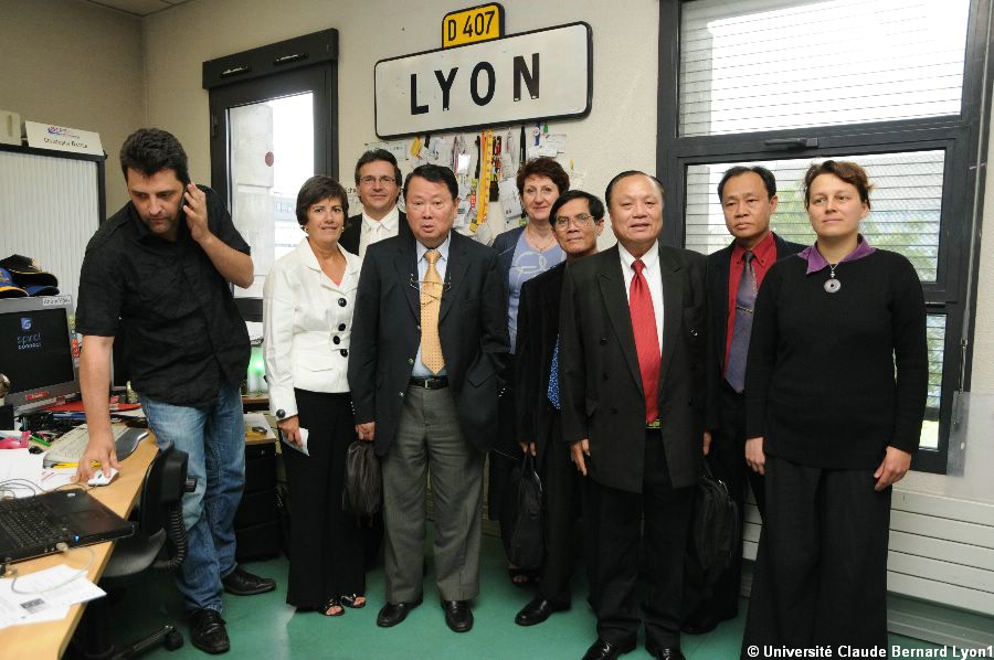 Photothèque Lyon 1 - Visite délégation Laos ICAP  
