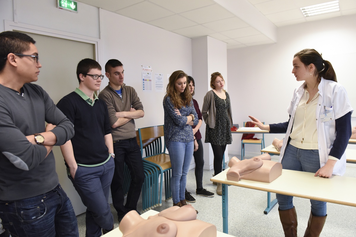 Médecine  sur manequin Lyon sud  (43).JPG