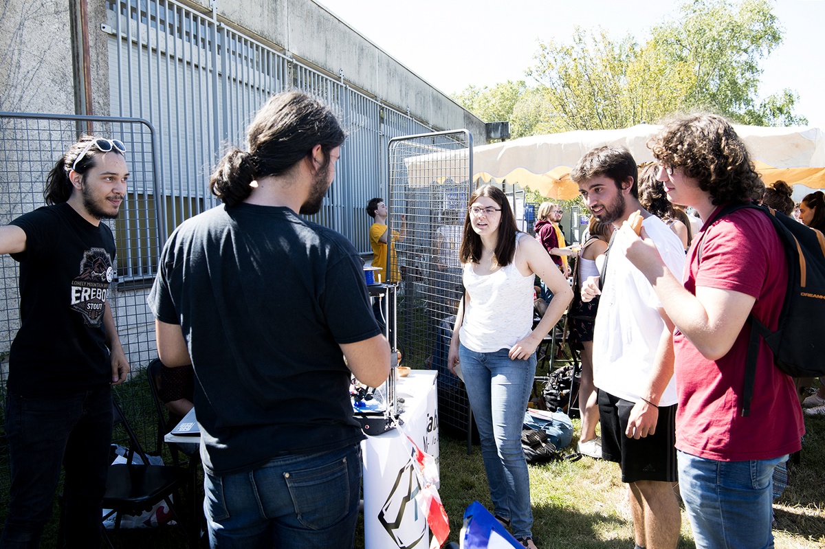 Village asso Doua intégration étudiants   (3).jpg