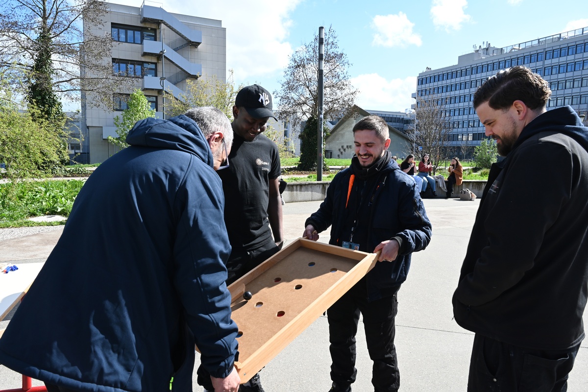 Marché Hiver Tanier, rencontres étudiantes (9).JPG